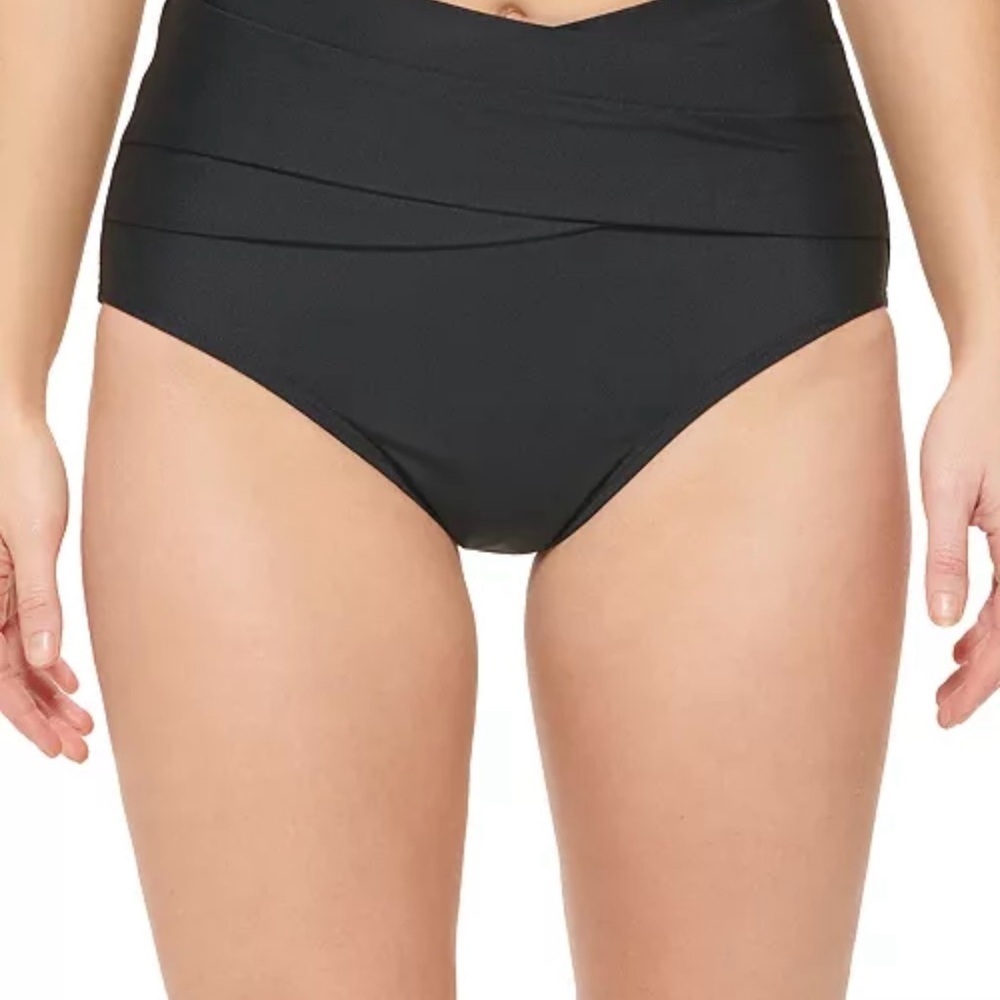NWT Calvin Klein
Women's High-Waist Cross-Over Tummy-Control Bikini Bottoms XS